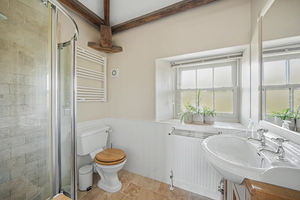 En Suite- click for photo gallery